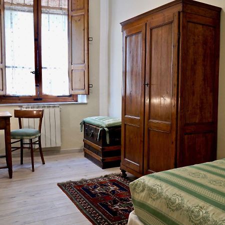 Palazzo Colombini Apartment Лукка Экстерьер фото